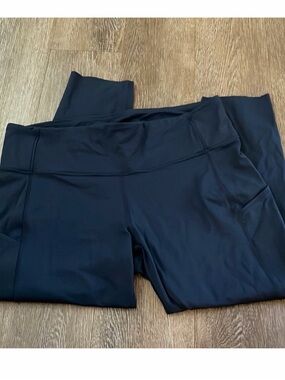 lululemon fast and free navy blue capris